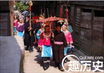 苗族婚俗简介 苗族人在婚恋过程中有何习俗