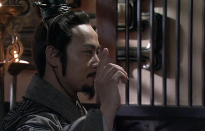 成语&ldquo;举足轻重&rdquo;是哪个历史人物引申出来的？其中有哪些故事呢？