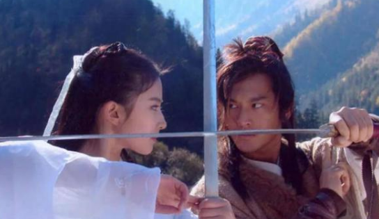 杨过与小龙女有后代吗？有人猜测他是杨过与小龙女的儿子！