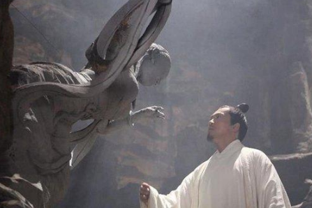 无崖子将百年功力传给虚竹，为什么不让他立刻去找丁春秋报仇？