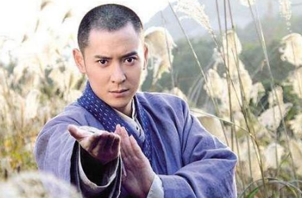 萧峰死后丐帮绝学是谁传下来的？虚竹的逍遥派功夫为什么后来不见了？