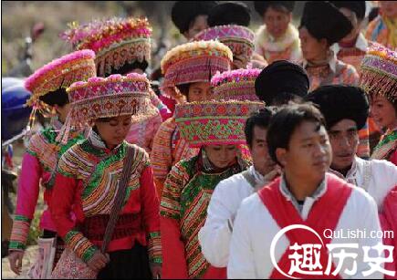傈僳族婚俗 德昌傈僳族的求爱风俗有什么特点